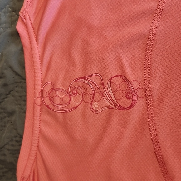 REI Performance top size small - Picture 7 of 7
